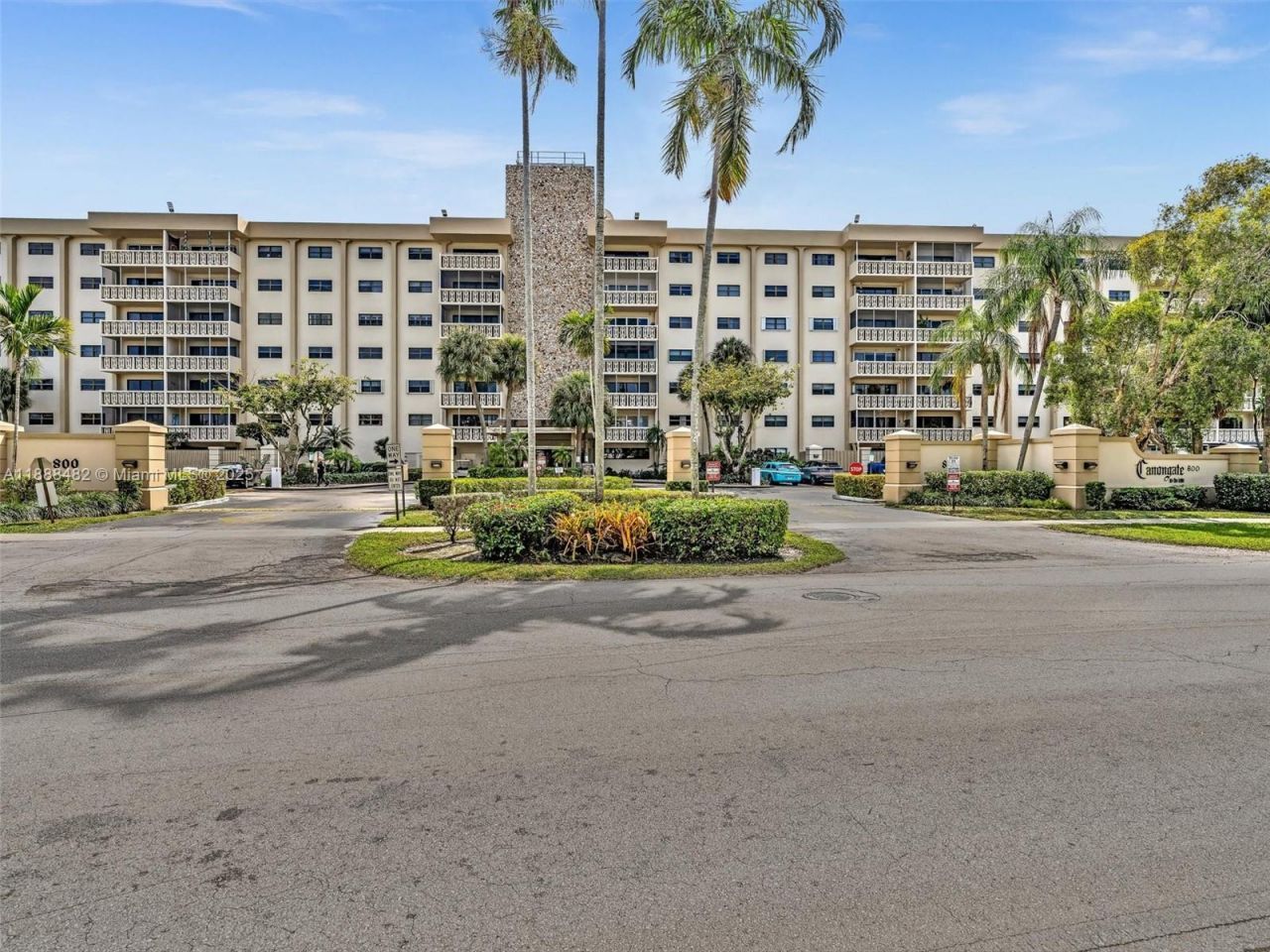 800 NE 195th St, Unit 716, Miami, FL 33179 Photo