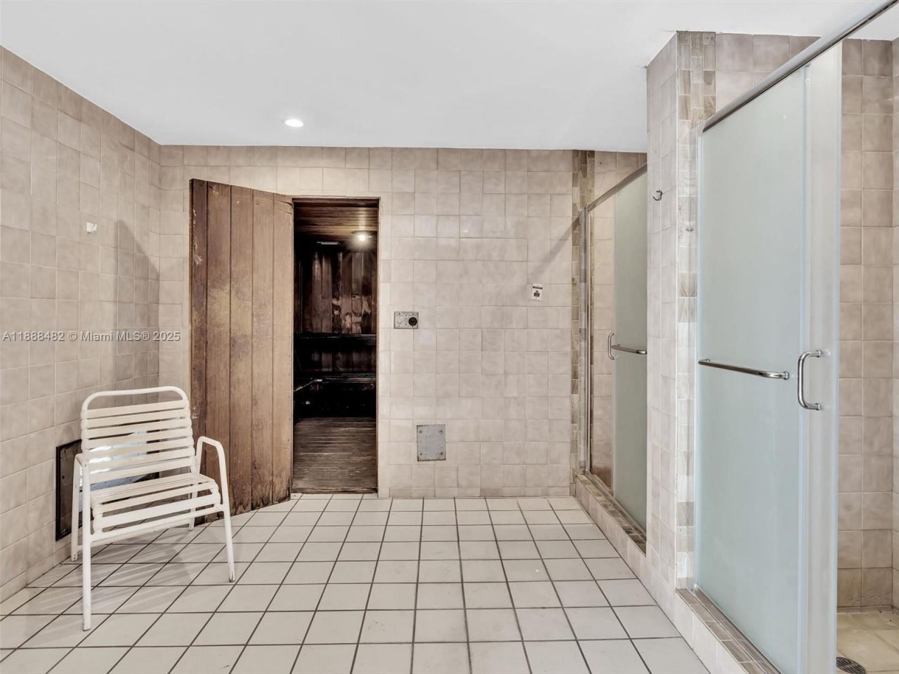 800 NE 195th St, Unit 716, Miami, FL 33179 Photo