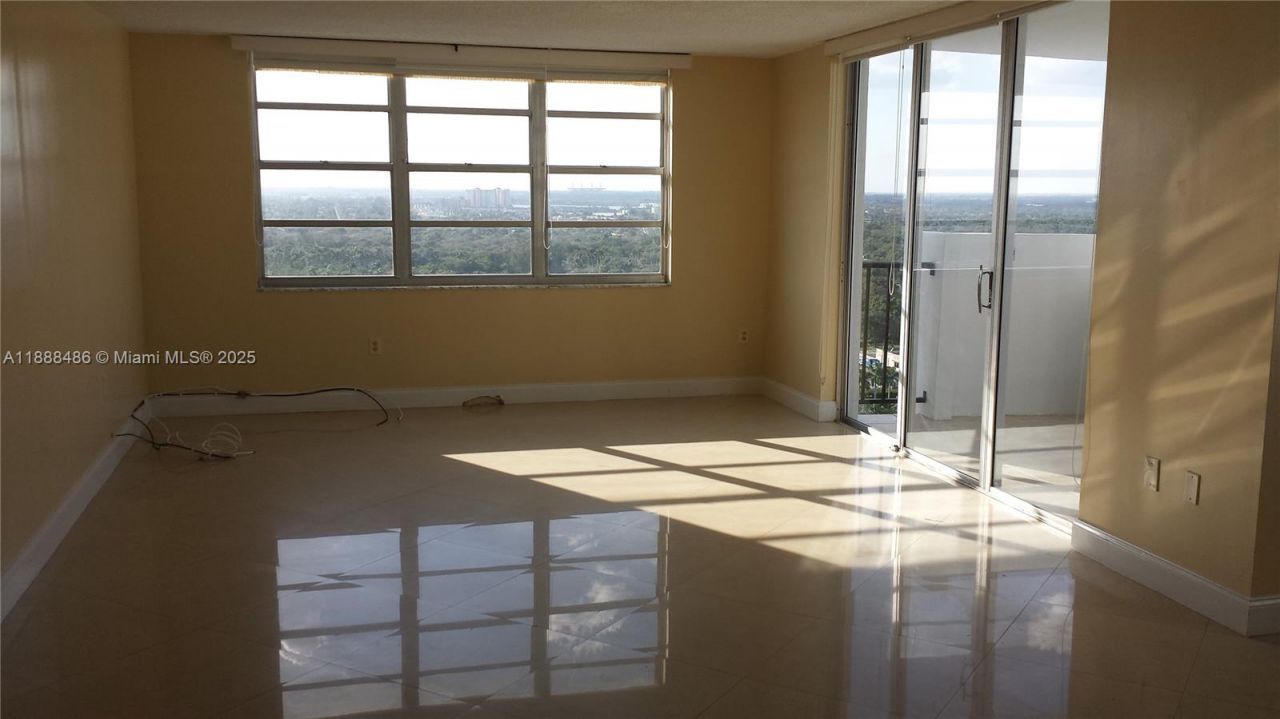 2750 NE 183rd St, Unit 2305, Aventura, FL 33160 Photo