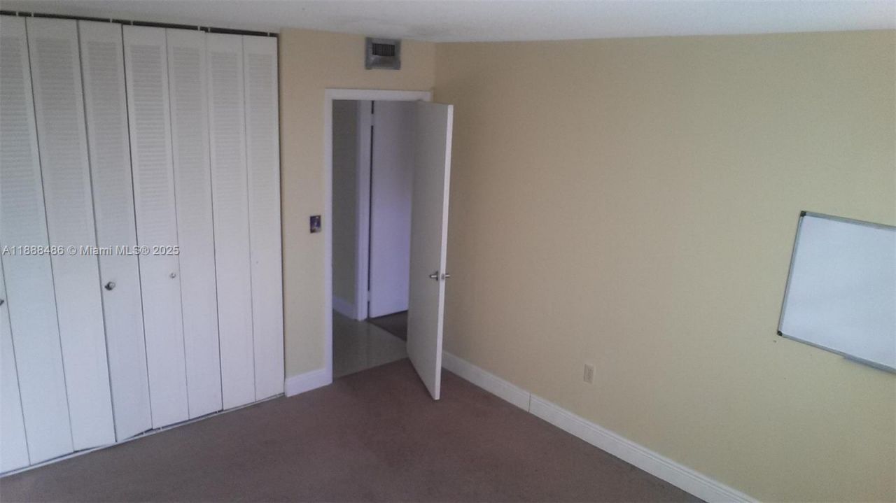 2750 NE 183rd St, Unit 2305, Aventura, FL 33160 Photo