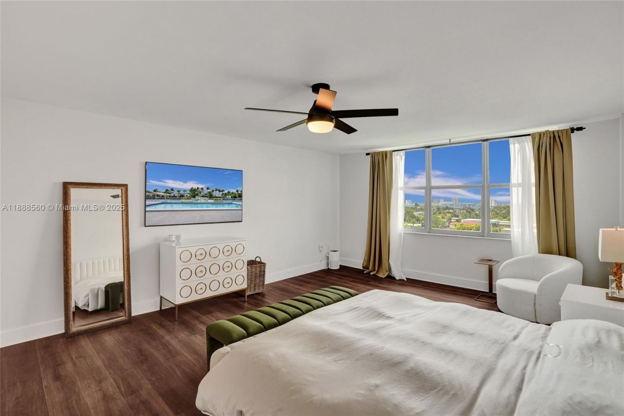 10000 W Bay Harbor Dr, Unit PH23, Bay Harbor Islands, FL 33154 Photo