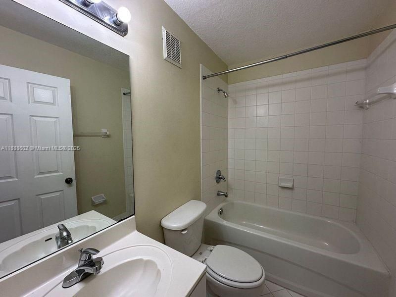 1260 SE 29th St, Unit 203-59, Homestead, FL 33035 Photo