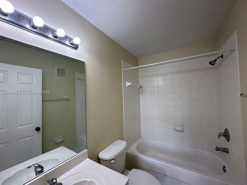 1260 SE 29th St, Unit 203-59, Homestead, FL 33035 Photo