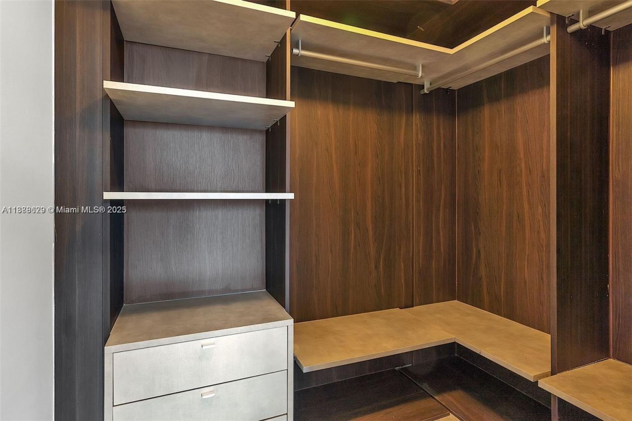 801 S Miami Ave, Unit 3304, Miami, FL 33130 Photo