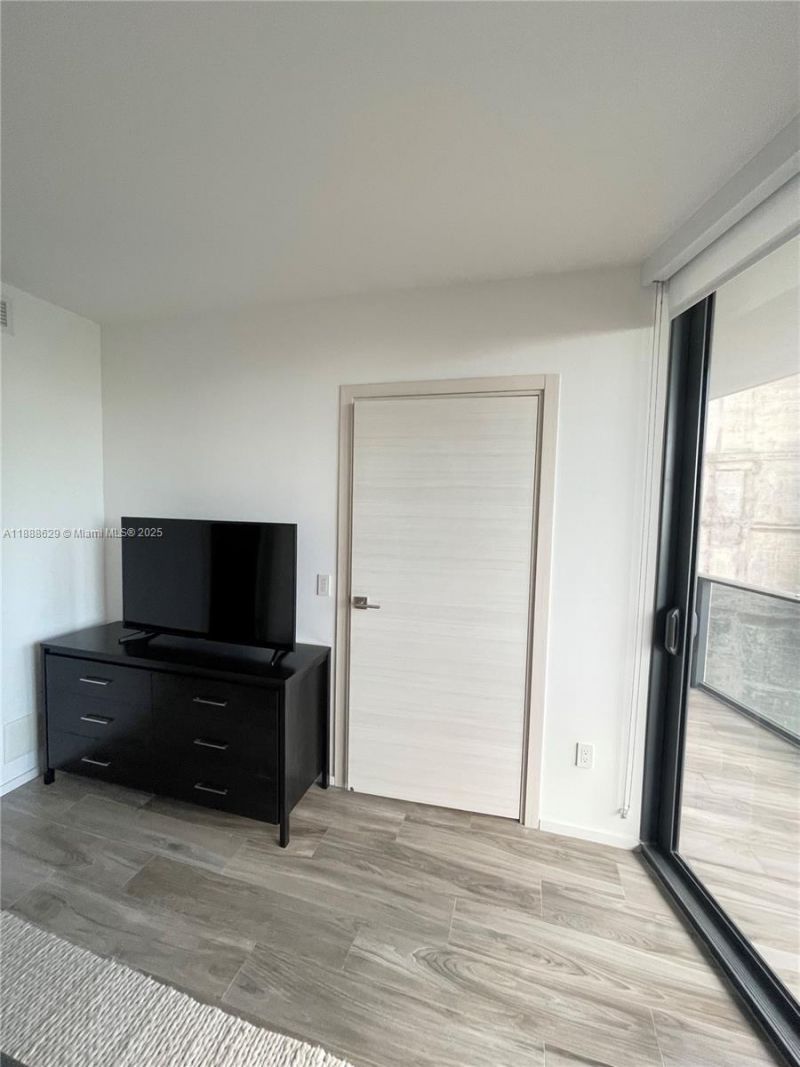 801 S Miami Ave, Unit 3304, Miami, FL 33130 Photo