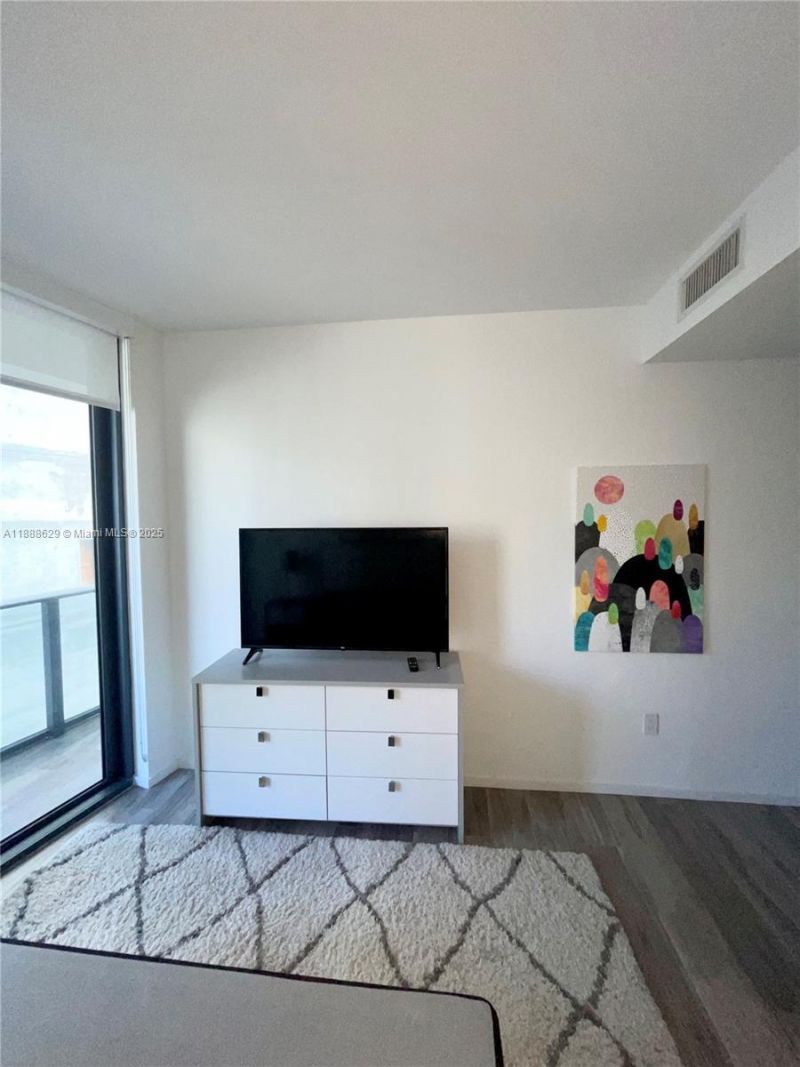 801 S Miami Ave, Unit 3304, Miami, FL 33130 Photo