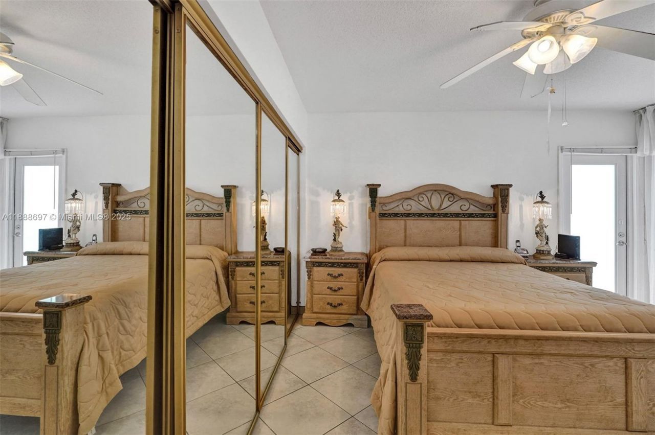 141 NE 10th Ave, Unit 27A, Hallandale Beach, FL 33009 Photo