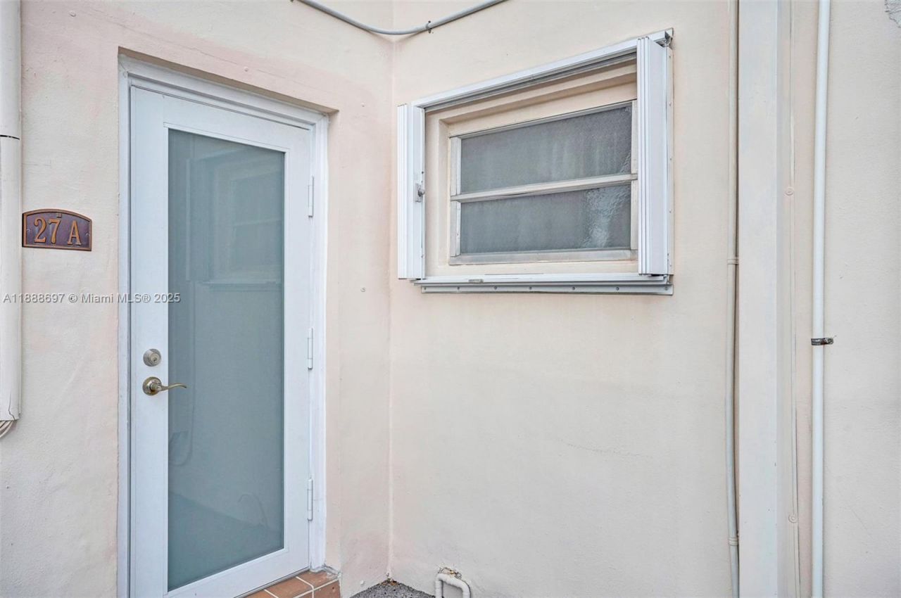 141 NE 10th Ave, Unit 27A, Hallandale Beach, FL 33009 Photo