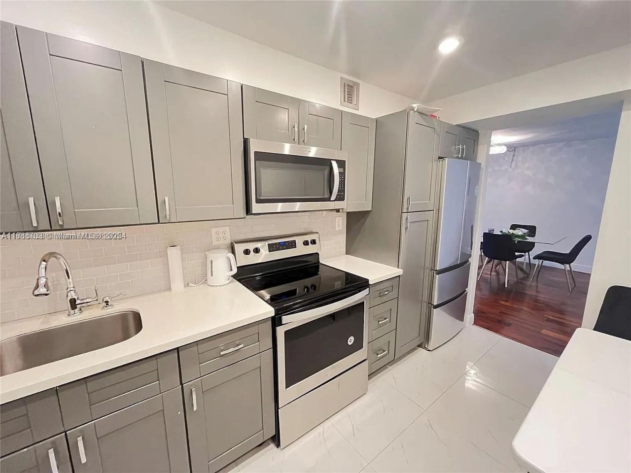 1849 S Ocean Dr, Unit 409, Hallandale Beach, FL 33009 Photo