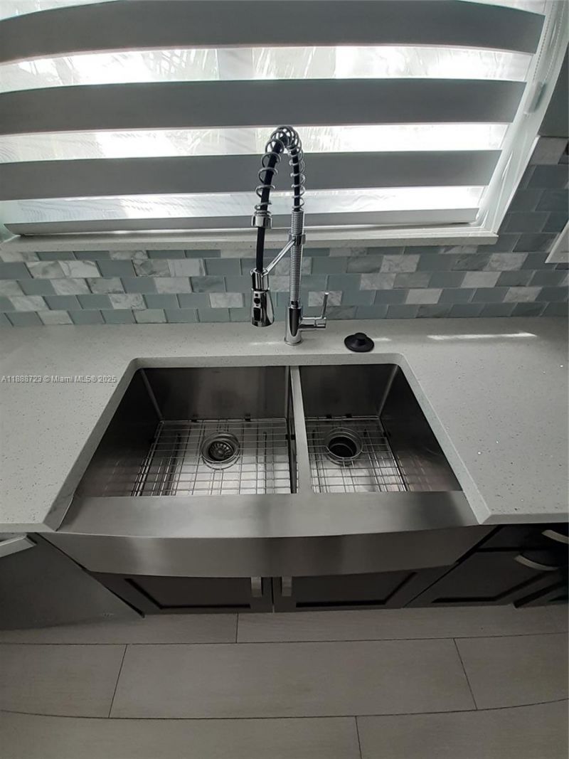 23 Jenny Ln, Key Largo, FL 33037 Photo