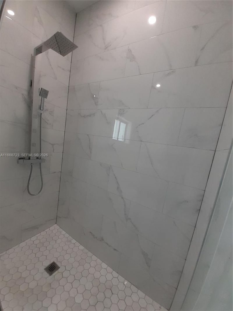 23 Jenny Ln, Key Largo, FL 33037 Photo