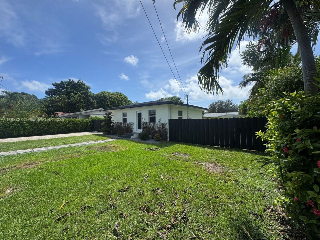 9050 SW 156th St, Palmetto Bay, FL 33157 Photo