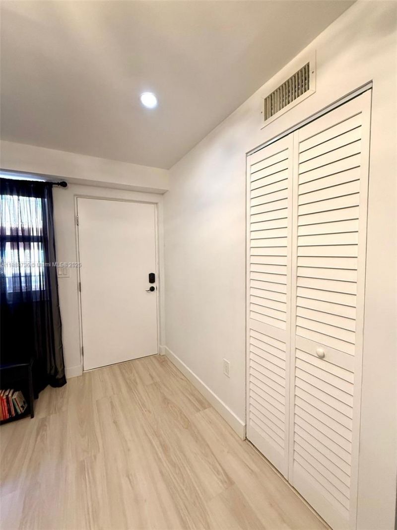 199 SW 12th Ave, Unit 404A, Miami, FL 33130 Photo