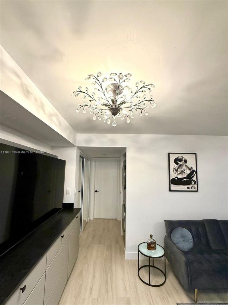 199 SW 12th Ave, Unit 404A, Miami, FL 33130 Photo