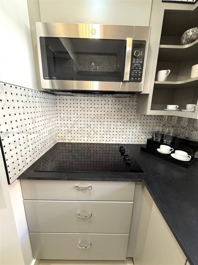 199 SW 12th Ave, Unit 404A, Miami, FL 33130 Photo