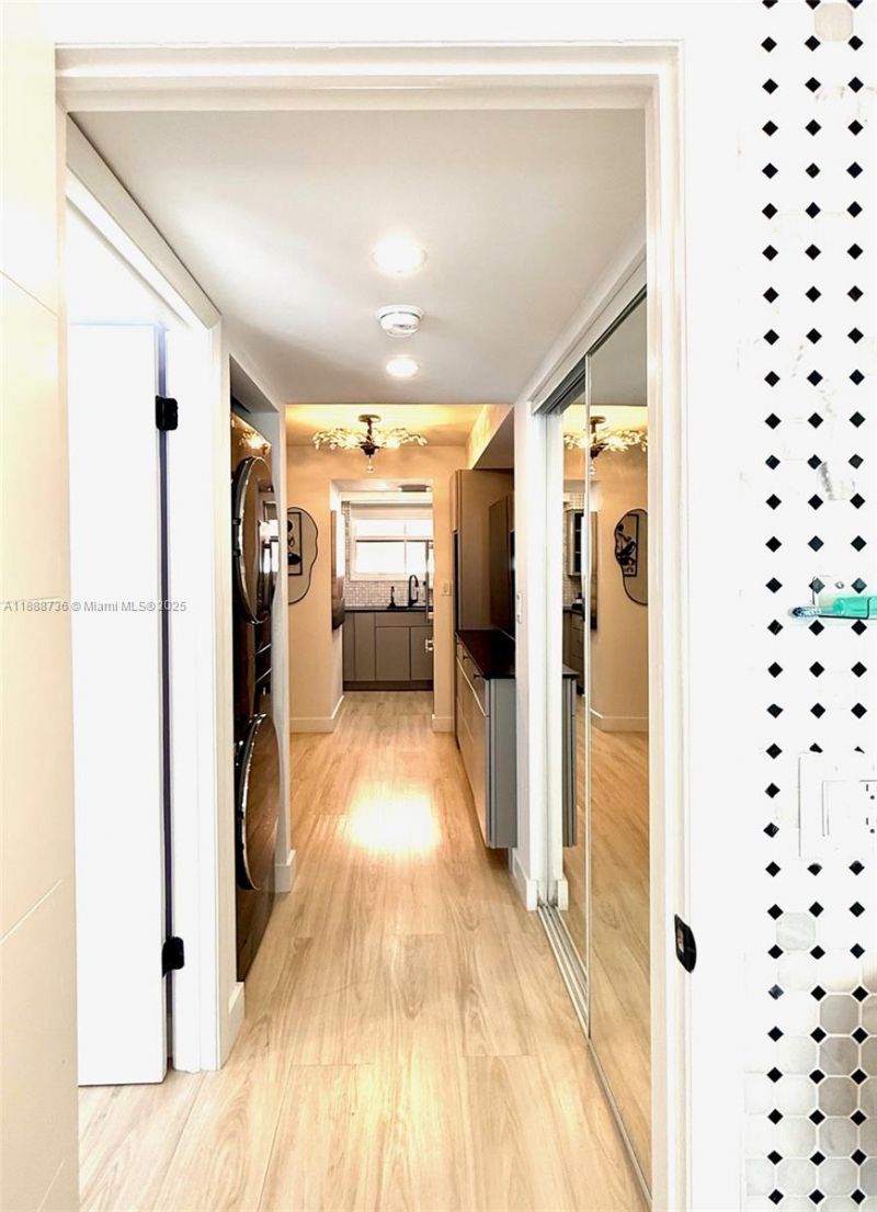 199 SW 12th Ave, Unit 404A, Miami, FL 33130 Photo