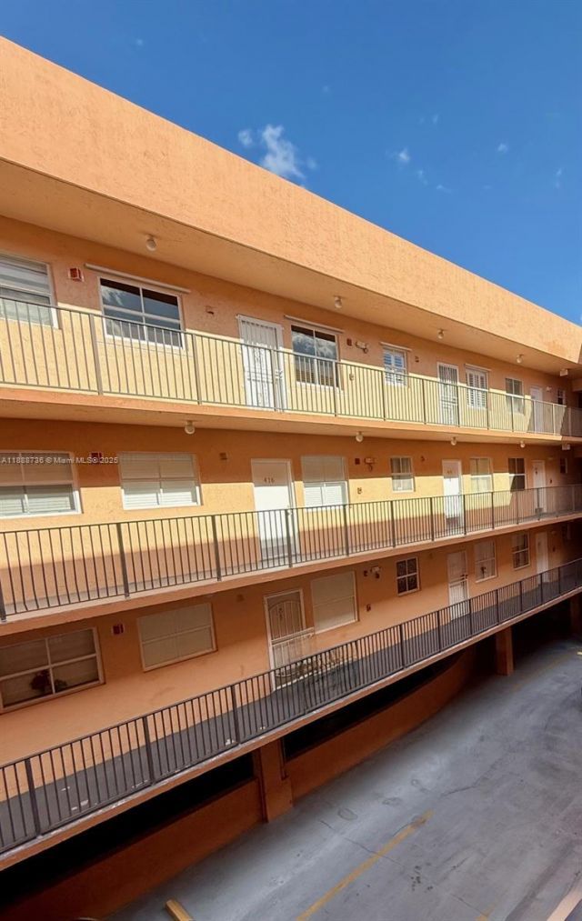 199 SW 12th Ave, Unit 404A, Miami, FL 33130 Photo