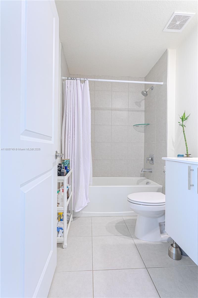 4260 NW 82nd Ave, Doral, FL 33166 Photo