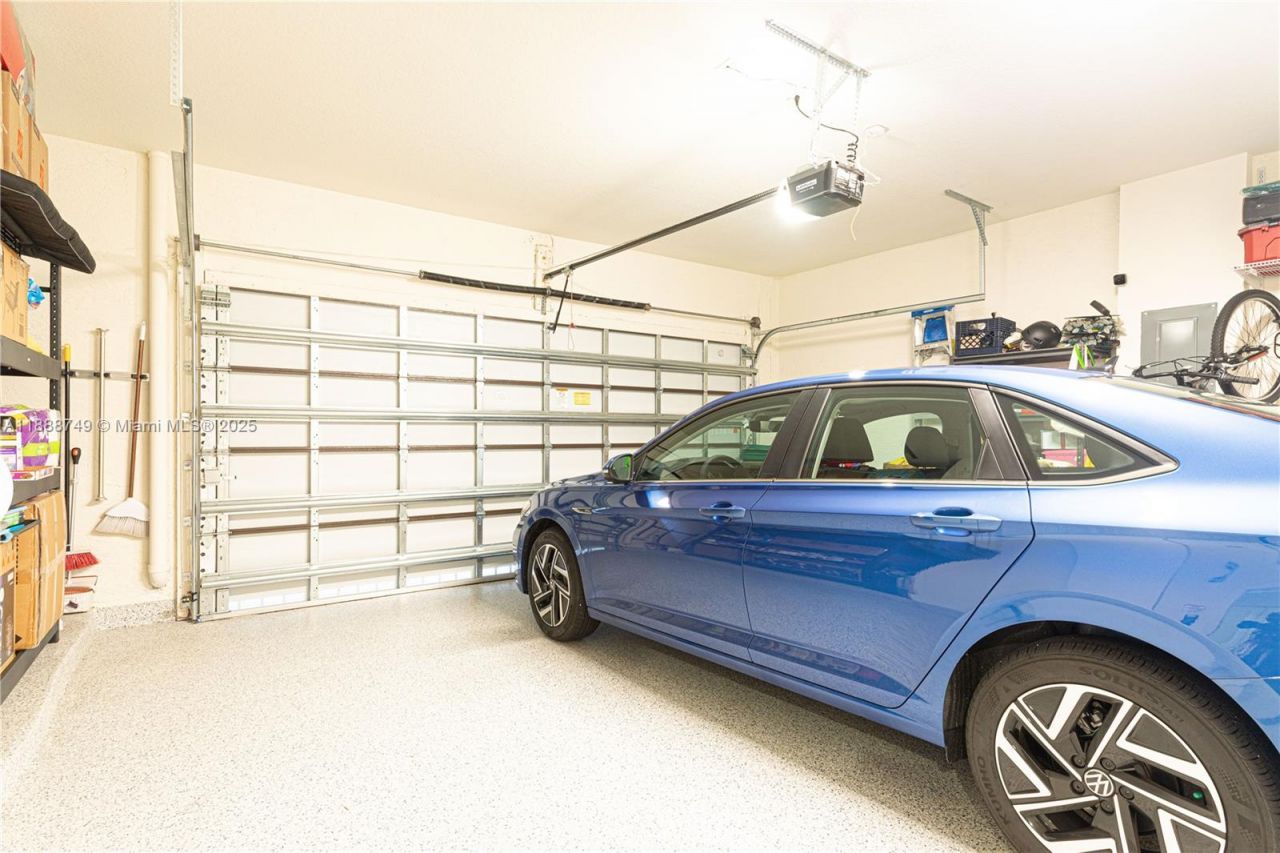 4260 NW 82nd Ave, Doral, FL 33166 Photo