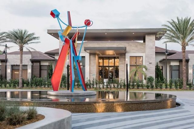 4260 NW 82nd Ave, Doral, FL 33166 Photo