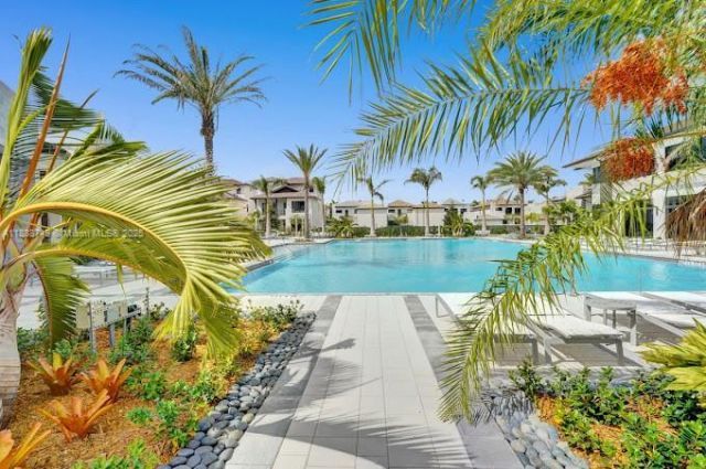 4260 NW 82nd Ave, Doral, FL 33166 Photo