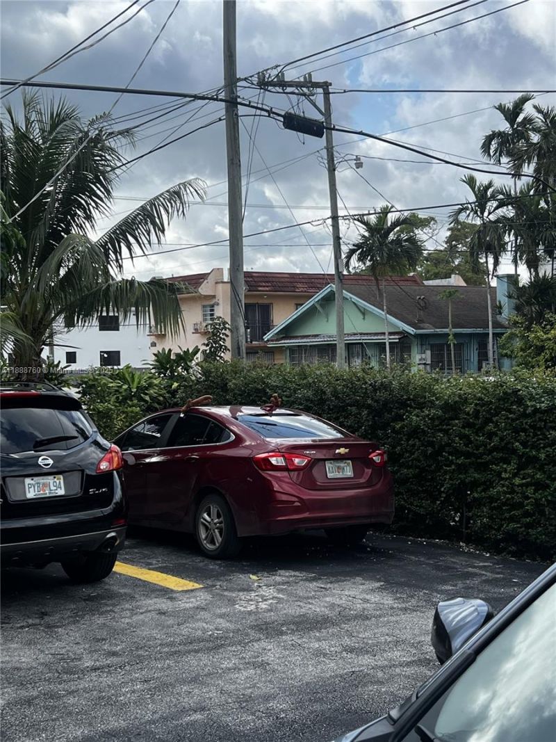 619 SW 11th Ave, Unit 2, Miami, FL 33130 Photo