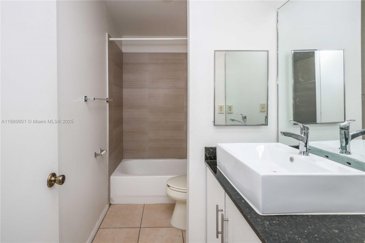 446 SW 113th Way, Unit 446, Pembroke Pines, FL 33025 Photo