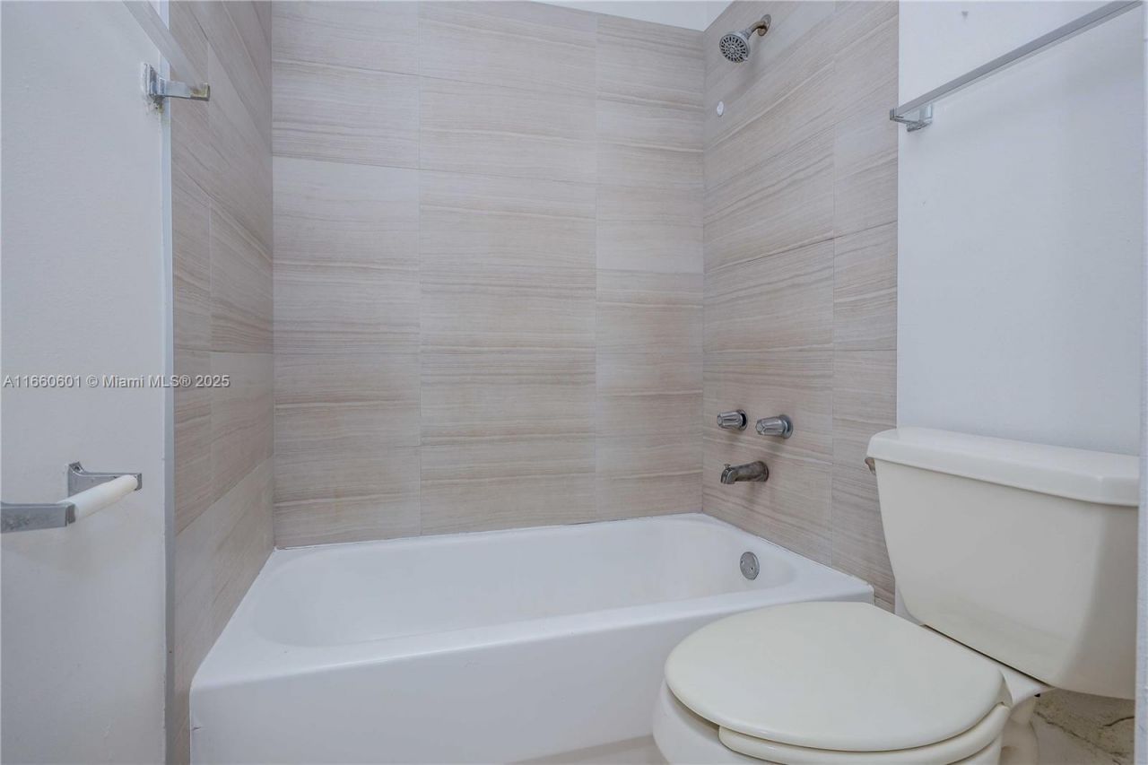 446 SW 113th Way, Unit 446, Pembroke Pines, FL 33025 Photo