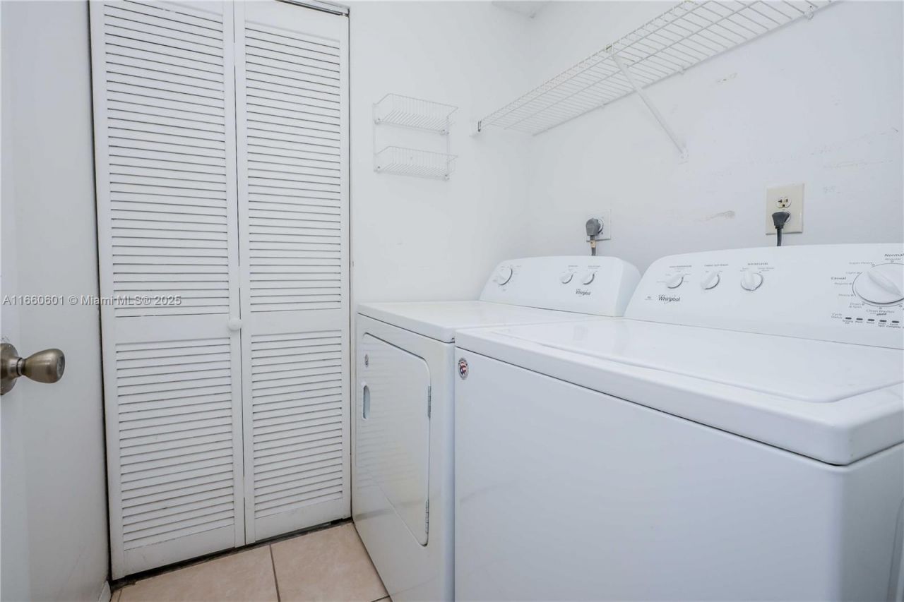 446 SW 113th Way, Unit 446, Pembroke Pines, FL 33025 Photo