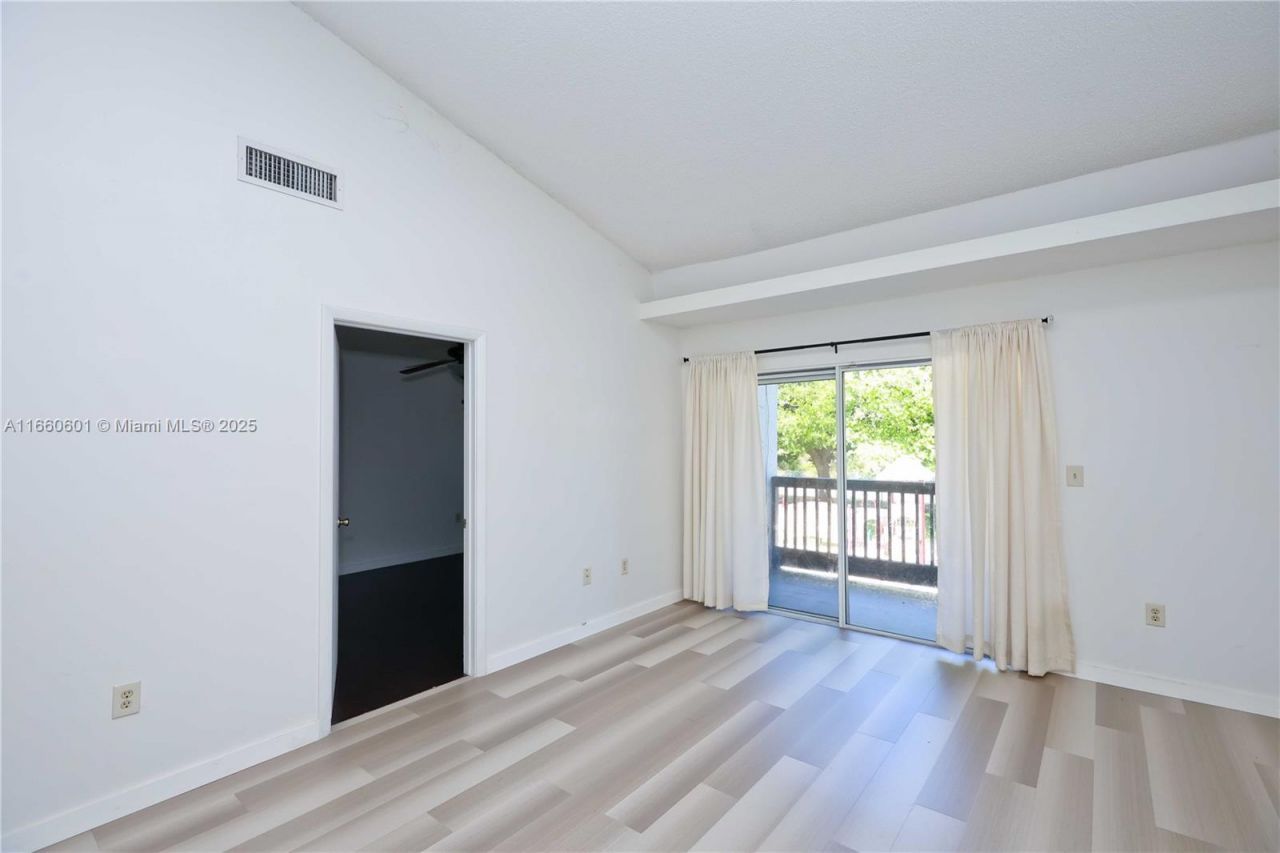 446 SW 113th Way, Unit 446, Pembroke Pines, FL 33025 Photo