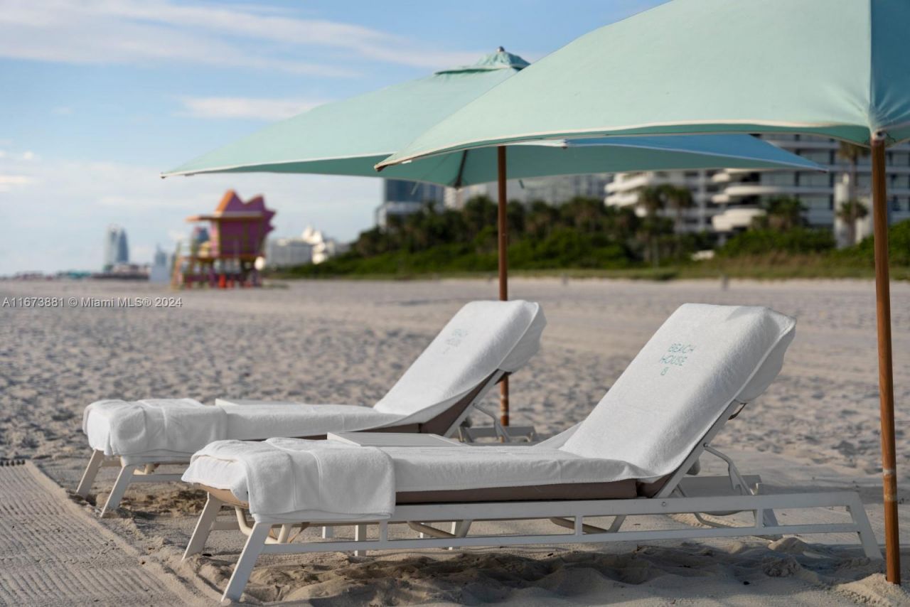 3651 Collins Ave, Unit 800, Miami Beach, FL 33140 Photo