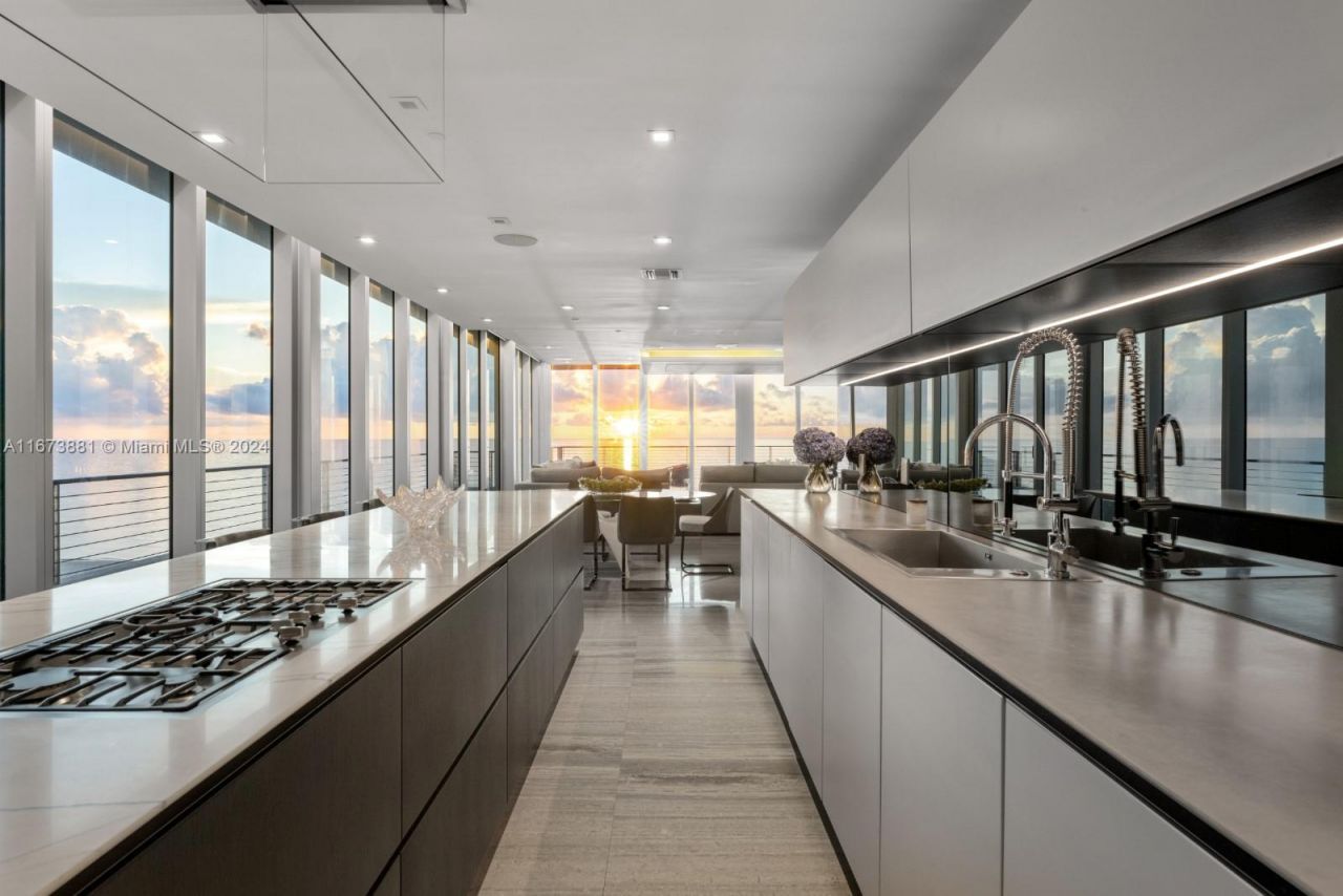 3651 Collins Ave, Unit 800, Miami Beach, FL 33140 Photo