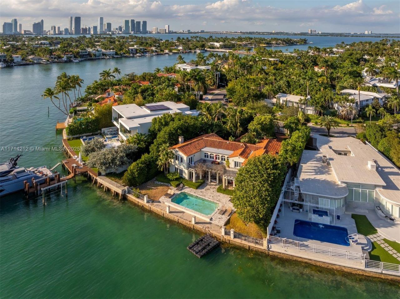 11 E Rivo Alto Dr, Miami Beach, FL 33139 Photo