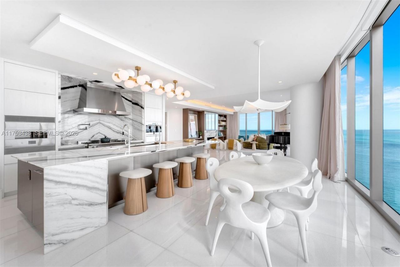 17975 Collins Ave, Unit N2401, Sunny Isles Beach, FL 33160 Photo