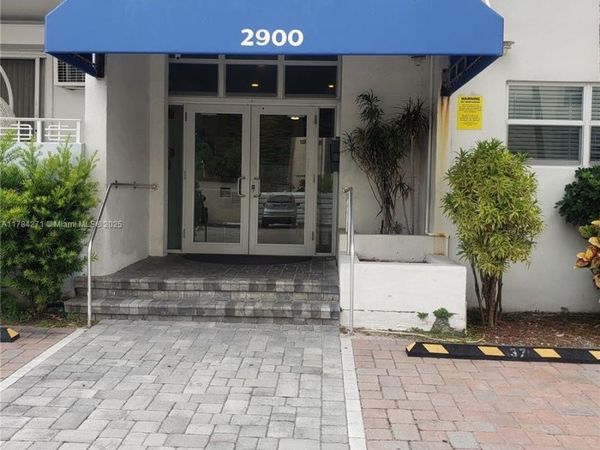 2900 Banyan St, Unit 303, Fort Lauderdale, FL 33316