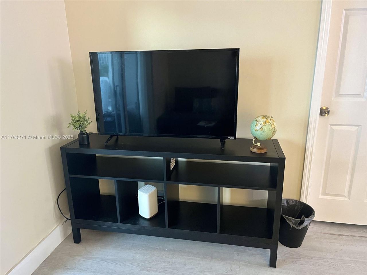 2900 Banyan St, Unit 303, Fort Lauderdale, FL 33316 Photo