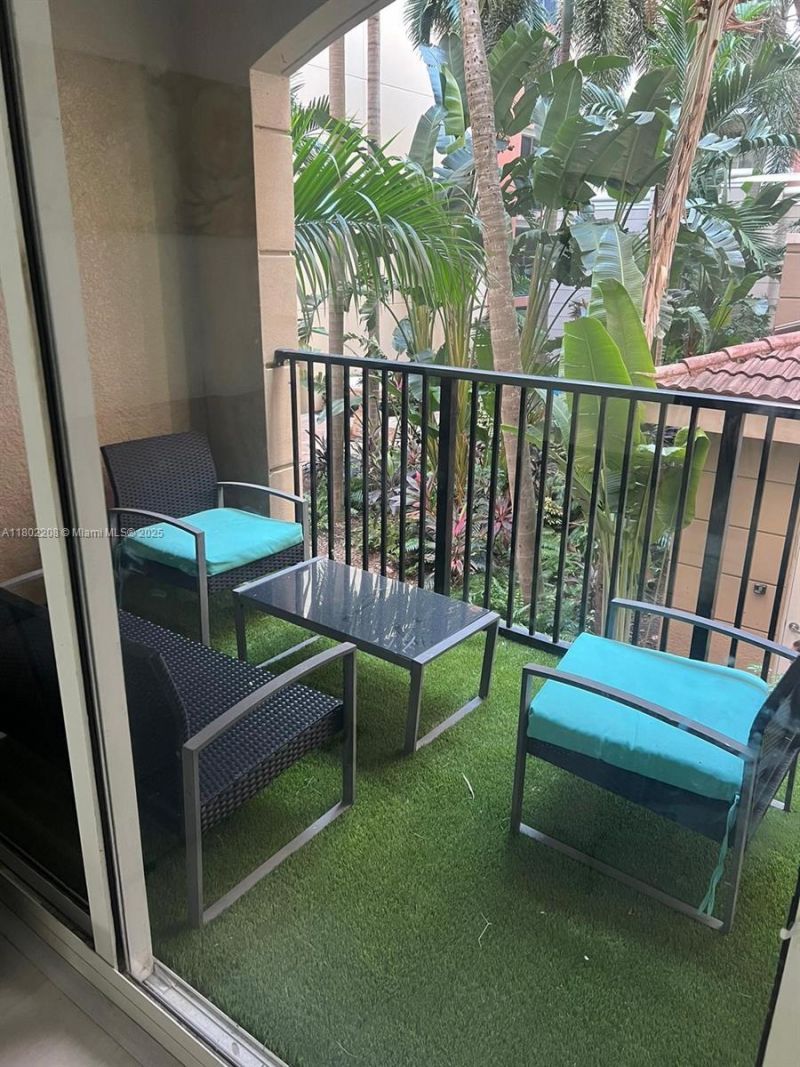 17150 N Bay Rd, Unit 2218, Sunny Isles Beach, FL 33160 Photo