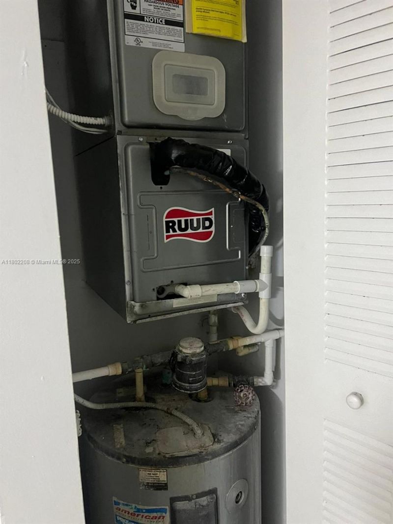 17150 N Bay Rd, Unit 2218, Sunny Isles Beach, FL 33160 Photo