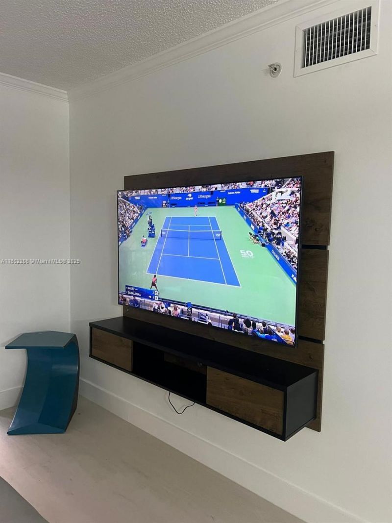 17150 N Bay Rd, Unit 2218, Sunny Isles Beach, FL 33160 Photo