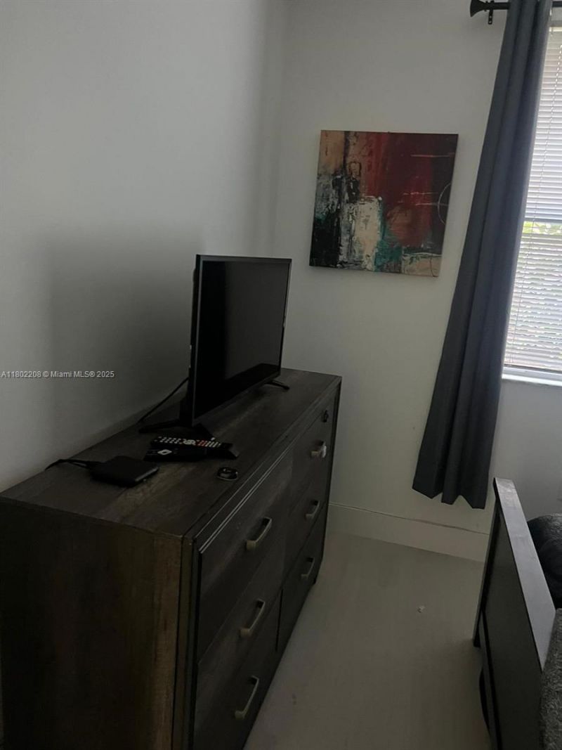 17150 N Bay Rd, Unit 2218, Sunny Isles Beach, FL 33160 Photo