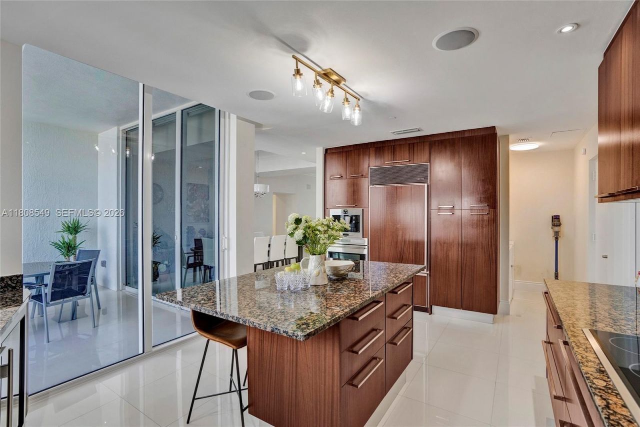 16001 Collins Ave, Unit 1604, Sunny Isles Beach, FL 33160 Photo