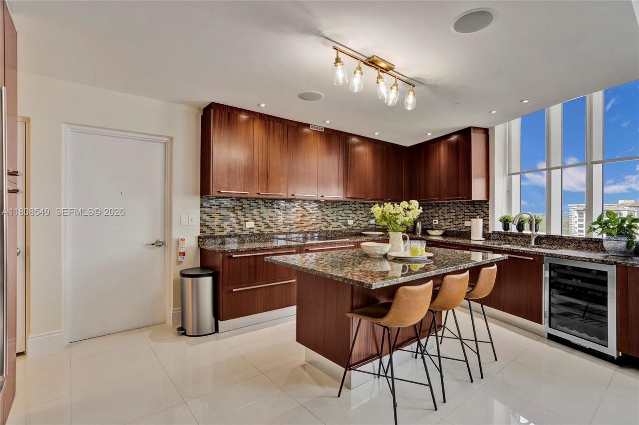 16001 Collins Ave, Unit 1604, Sunny Isles Beach, FL 33160 Photo