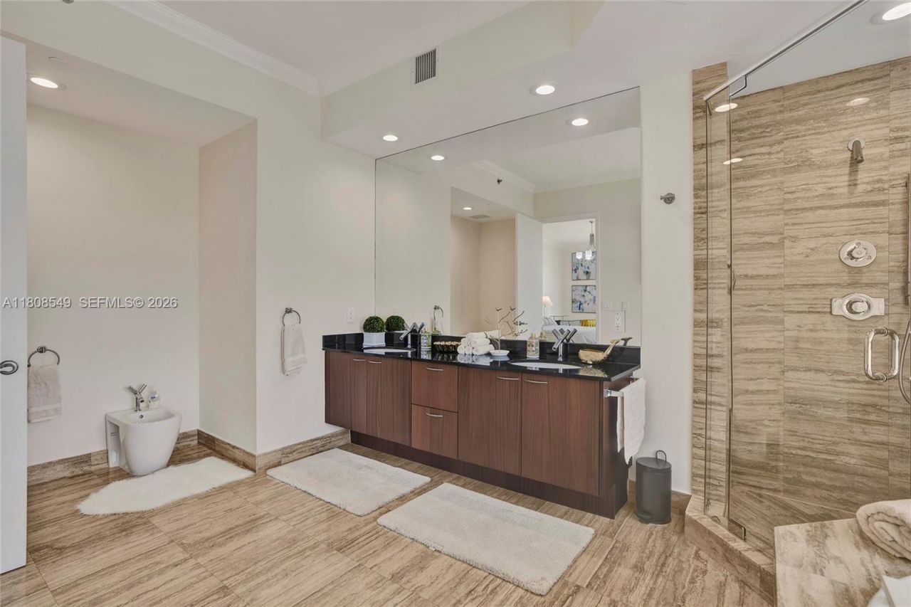 16001 Collins Ave, Unit 1604, Sunny Isles Beach, FL 33160 Photo