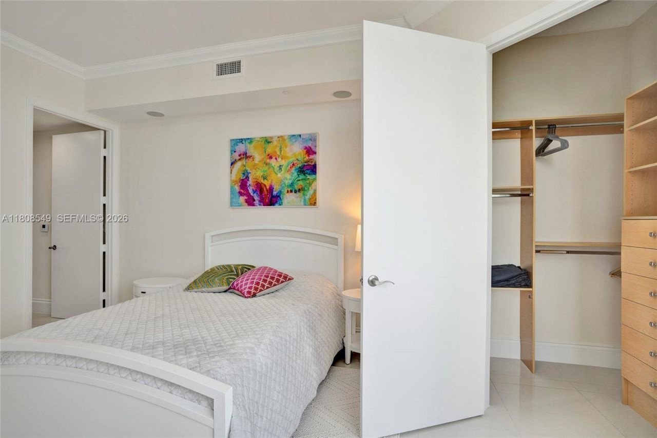 16001 Collins Ave, Unit 1604, Sunny Isles Beach, FL 33160 Photo