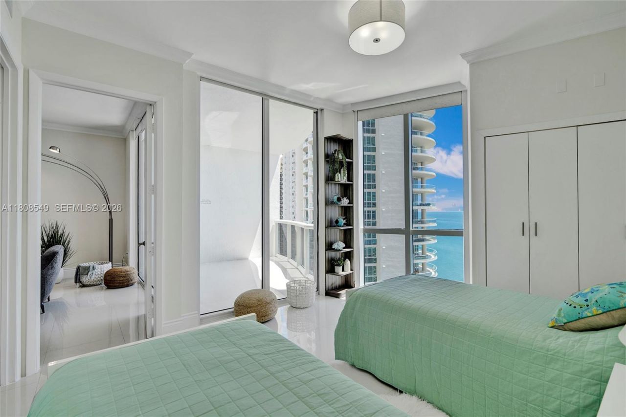 16001 Collins Ave, Unit 1604, Sunny Isles Beach, FL 33160 Photo