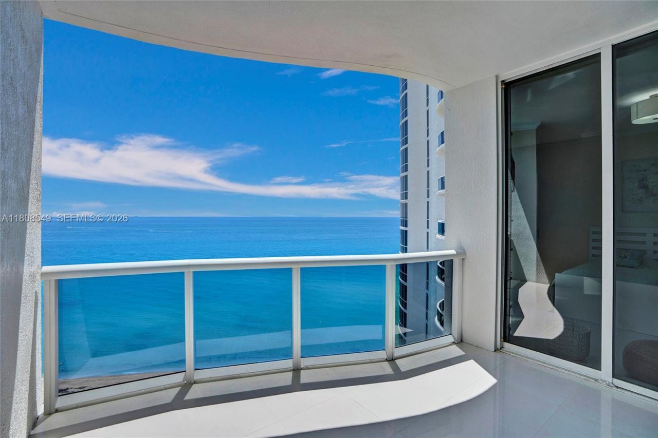 16001 Collins Ave, Unit 1604, Sunny Isles Beach, FL 33160 Photo