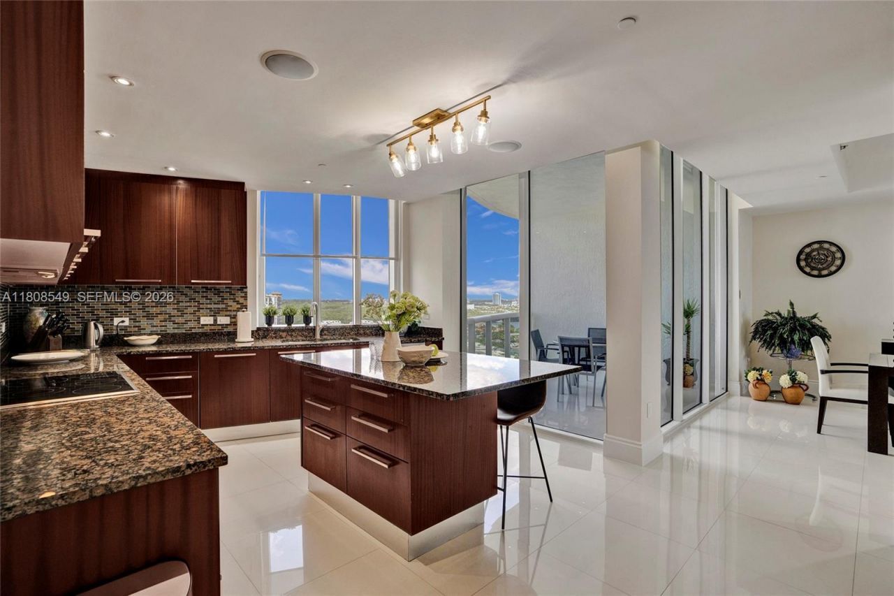 16001 Collins Ave, Unit 1604, Sunny Isles Beach, FL 33160 Photo