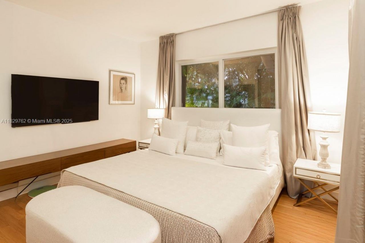 1535 Robbia Ave, Coral Gables, FL 33146 Photo