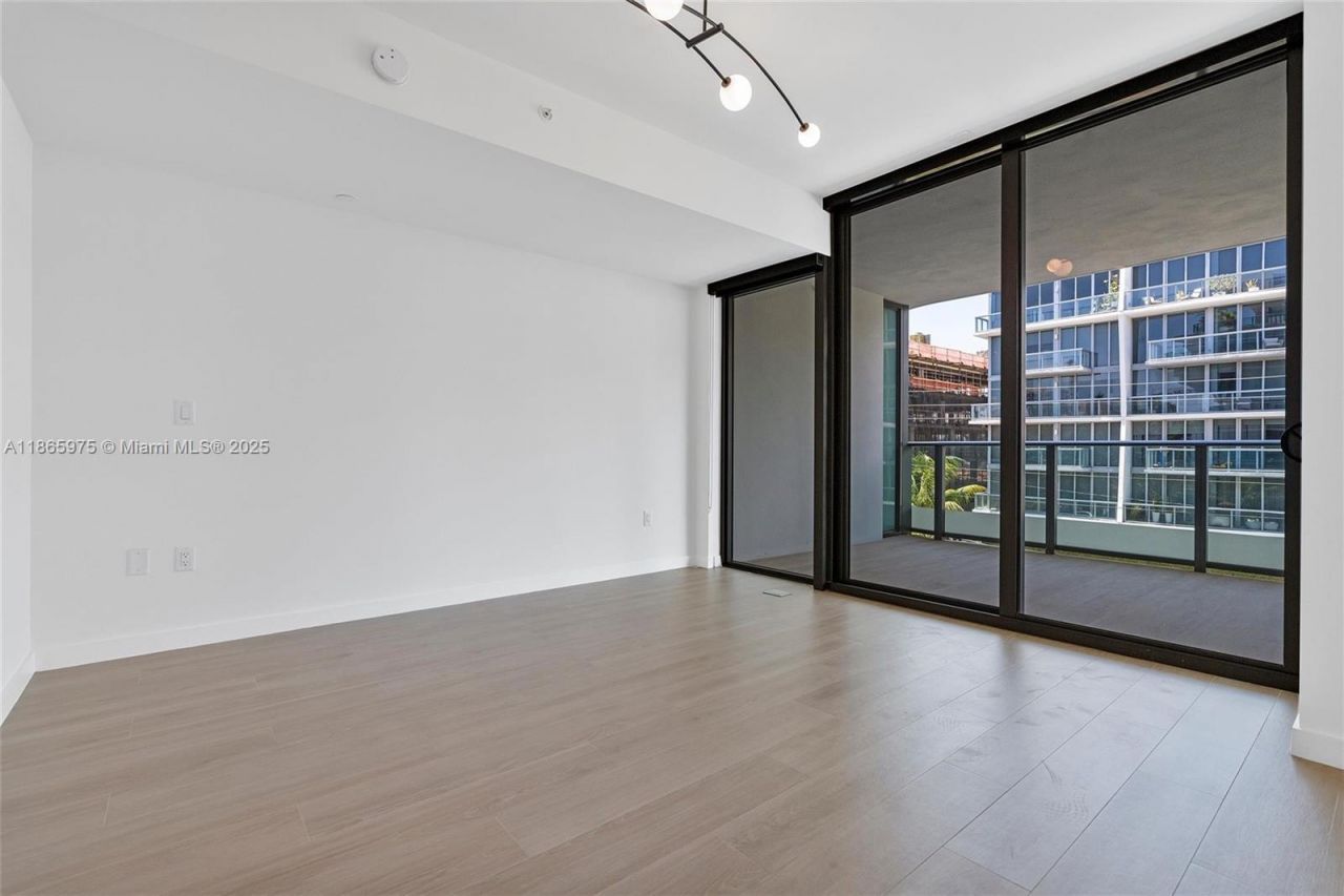 9901 W Bay Harbor Dr, Unit 402, Bay Harbor Islands, FL 33154 Photo