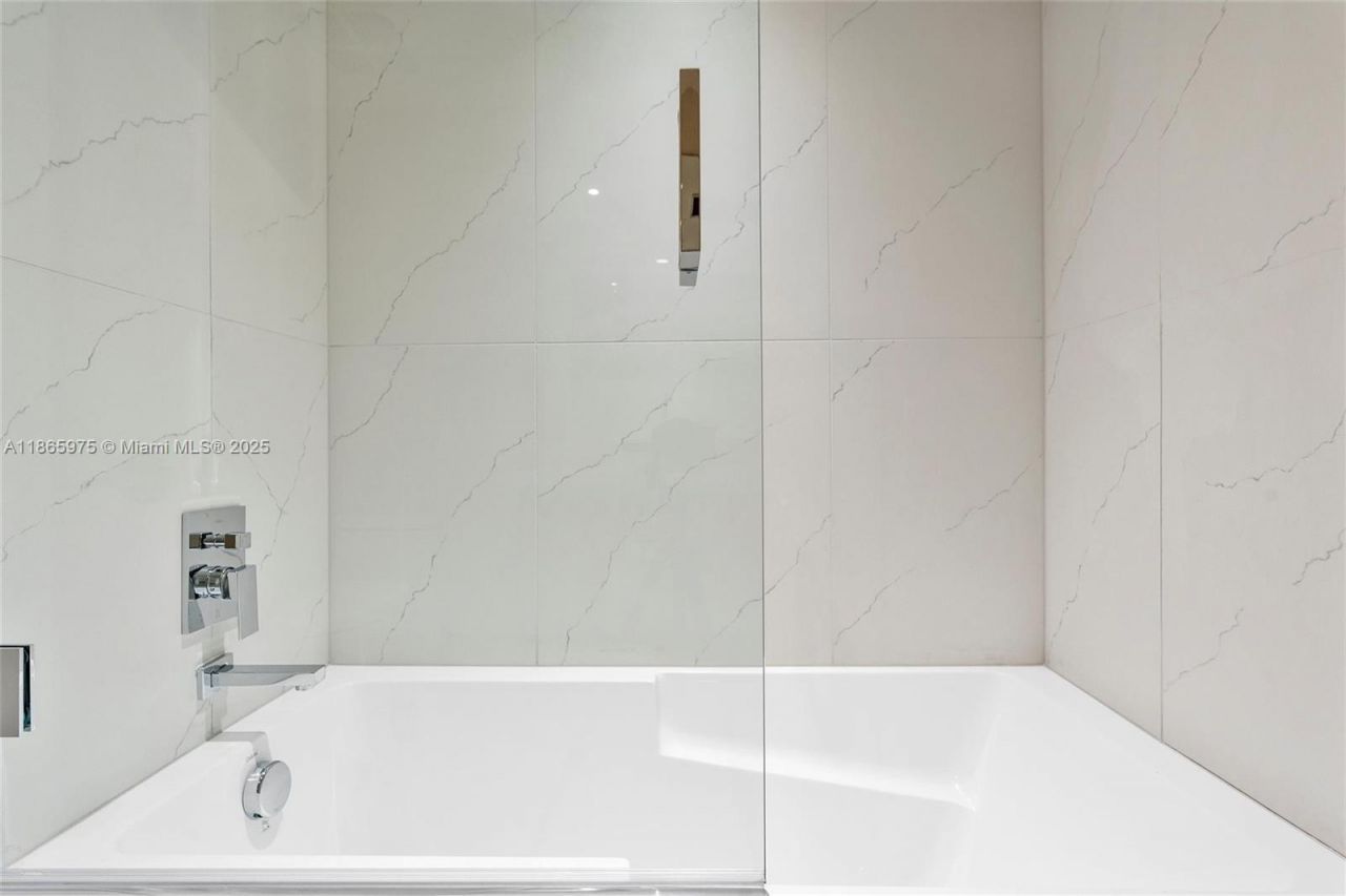 9901 W Bay Harbor Dr, Unit 402, Bay Harbor Islands, FL 33154 Photo